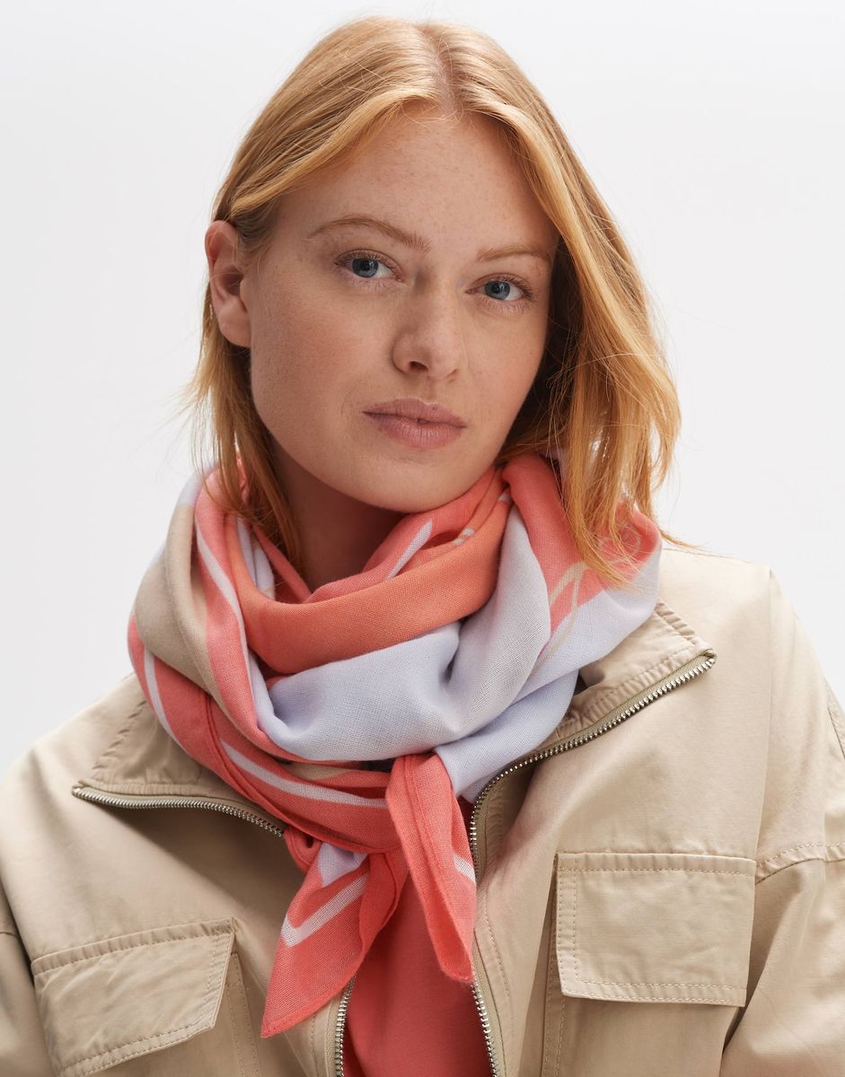 Aflida scarf