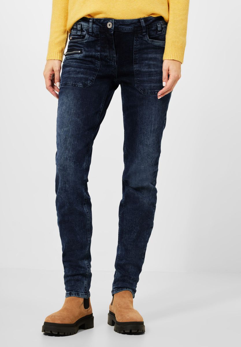 Slim Fit Jeans in Mid Waist