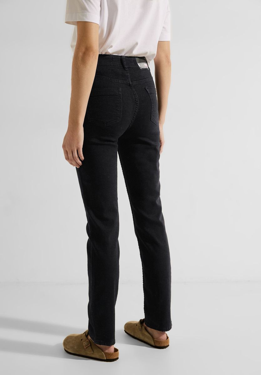 Dunkle Straight Fit Jeans